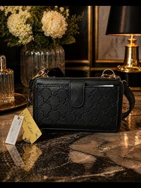 Black Quilted Crossbody Wallet-NWT